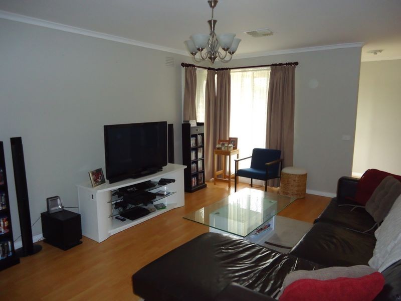 4 Tern  Court, Endeavour Hills VIC 3802