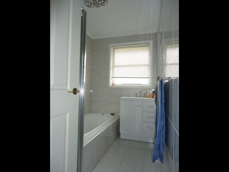 4 Tern  Court, Endeavour Hills VIC 3802