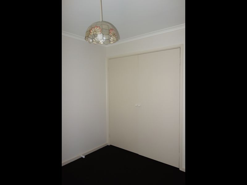 54 Preston Avenue, Endeavour Hills VIC 3802