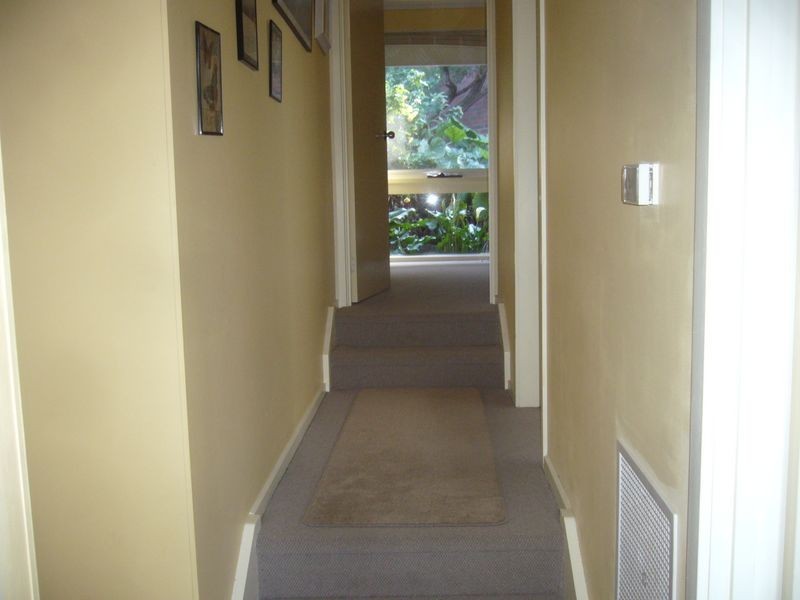 6 Coledale Close, Endeavour Hills VIC 3802