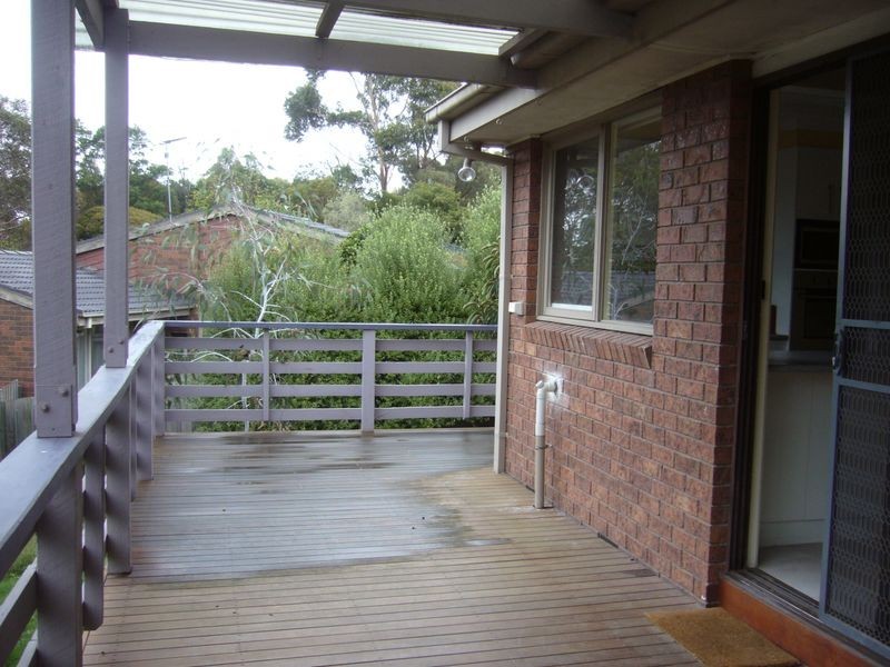 6 Coledale Close, Endeavour Hills VIC 3802