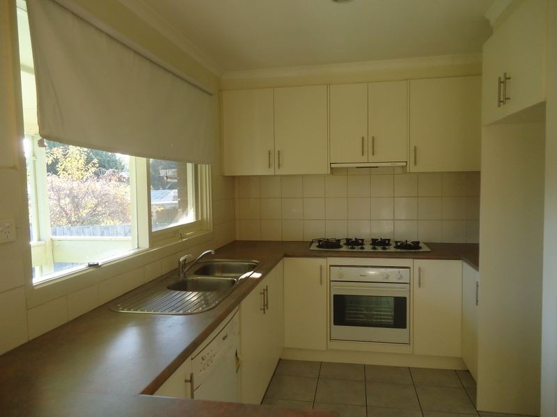 24 Evan Street, Berwick VIC 3806