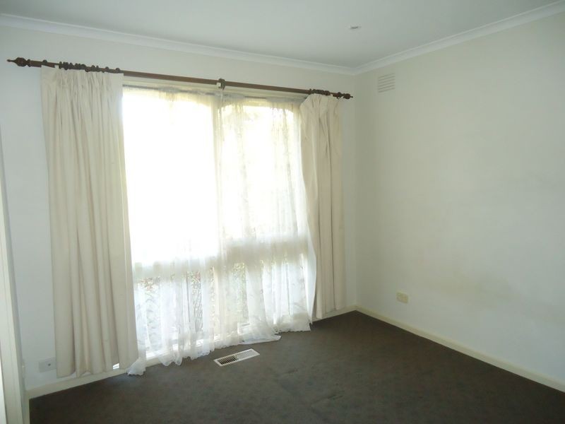 24 Evan Street, Berwick VIC 3806