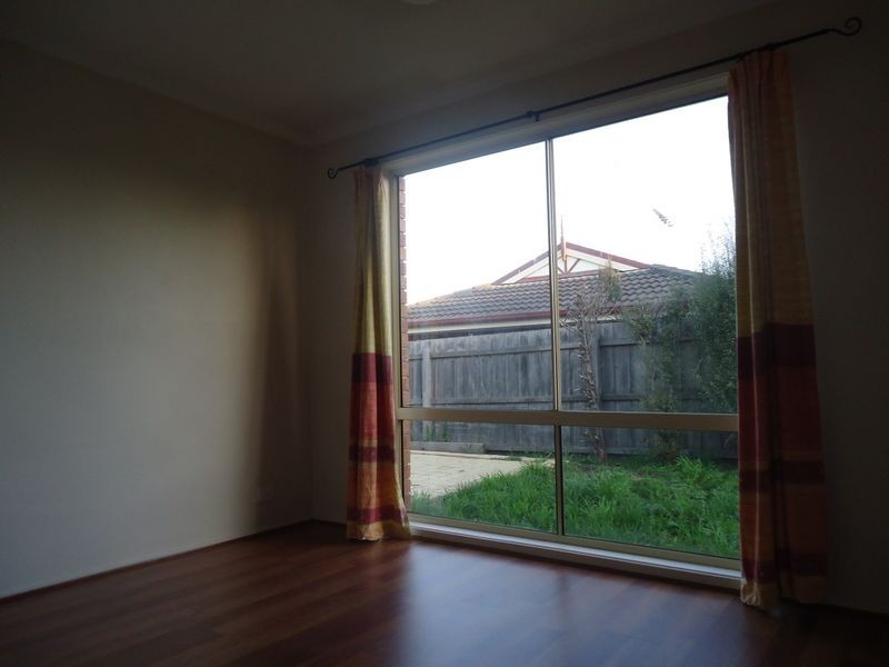 9 Hartsmere Drive, Berwick VIC 3806