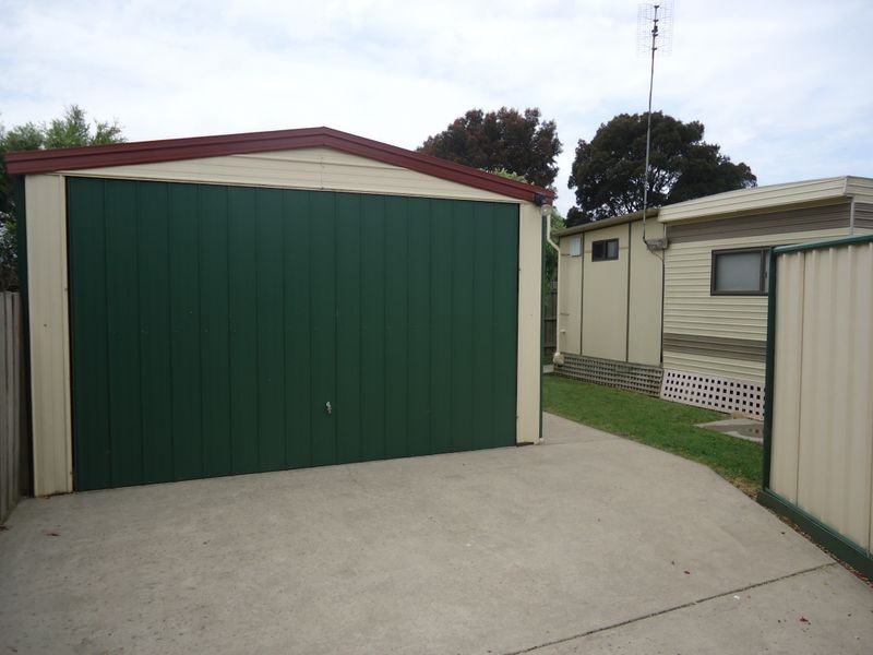 38 Narellan Drive, Hampton Park VIC 3976