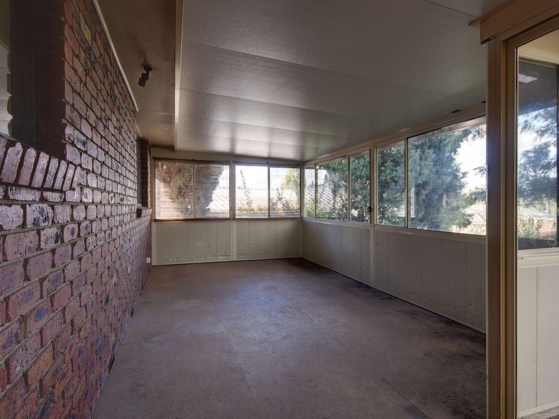 2 Roslyn Court, Dandenong North VIC 3175