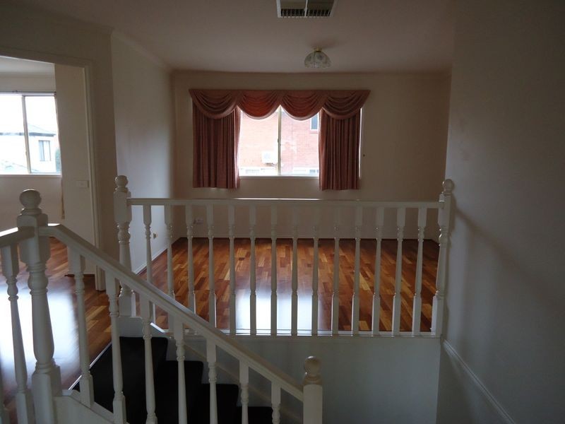 15 Erica Close, Endeavour Hills VIC 3802