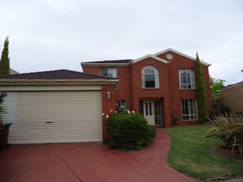 15 Erica Close, Endeavour Hills VIC 3802
