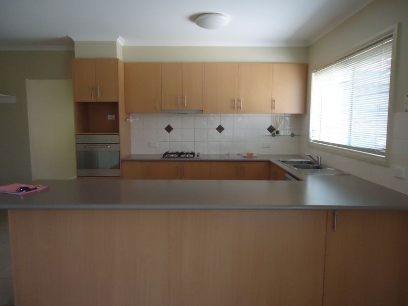 13 Atkinson Drive, Berwick VIC 3806