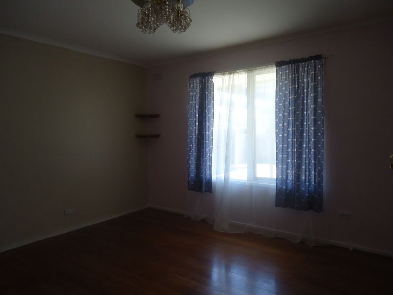 1 Glen Alvie Street, Seaford VIC 3198