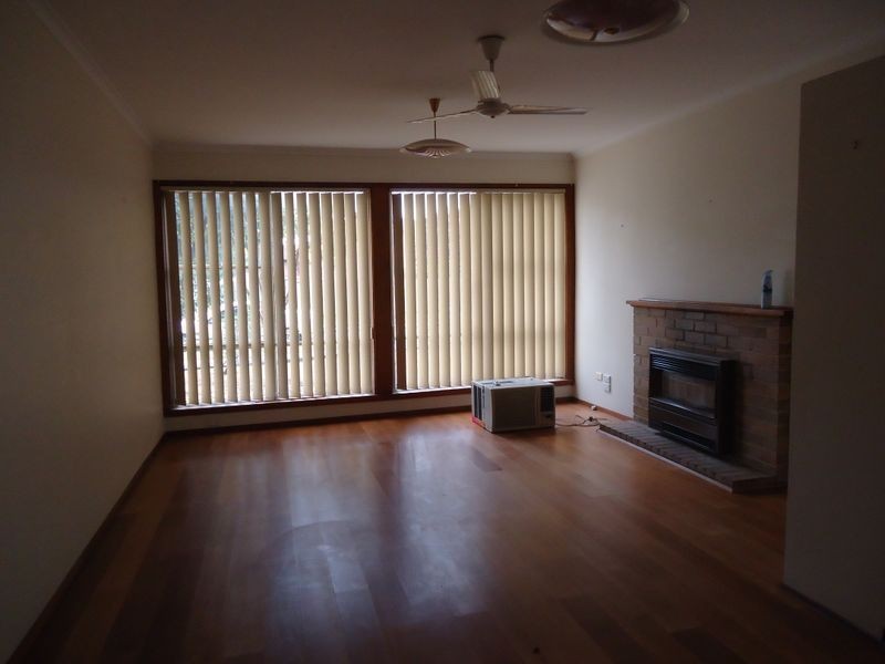 6 Conferta Crescent, Doveton VIC 3177