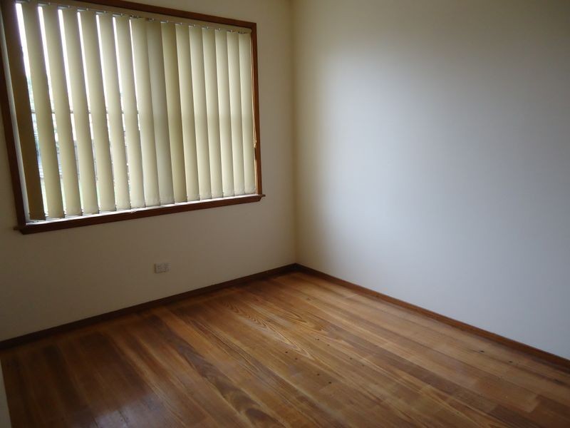 6 Conferta Crescent, Doveton VIC 3177