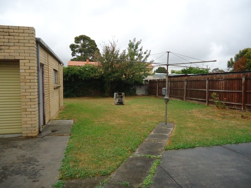 6 Conferta Crescent, Doveton VIC 3177