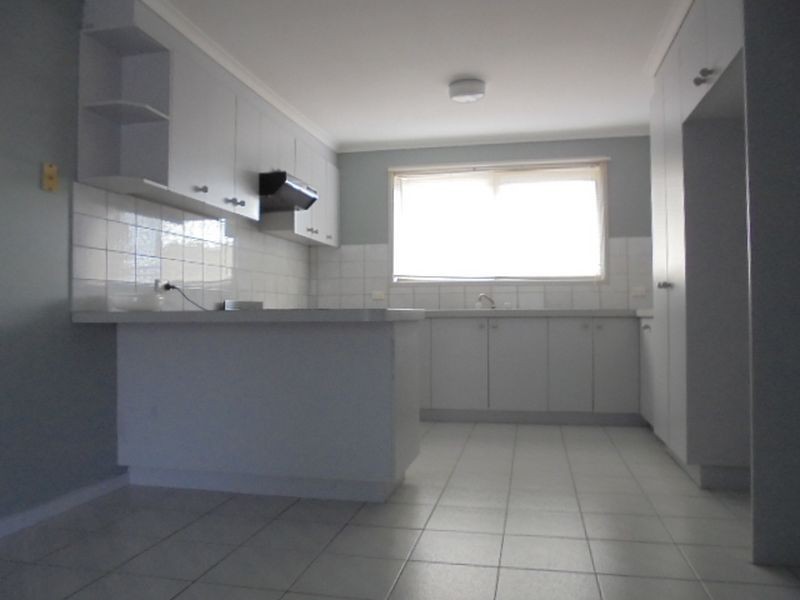 1/27 Bruce Street, Dandenong VIC 3175