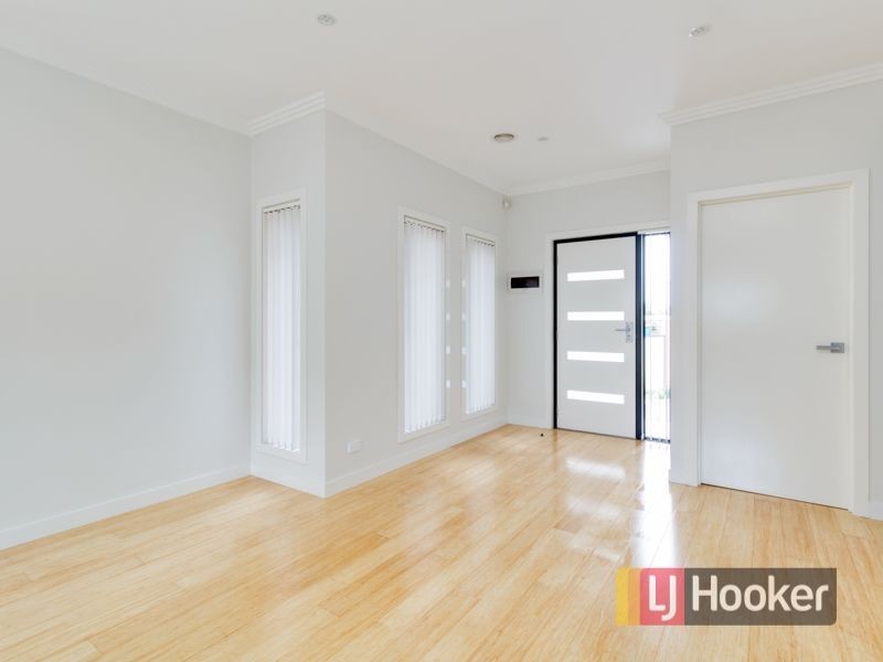 2/151 Doveton Avenue, Doveton VIC 3177