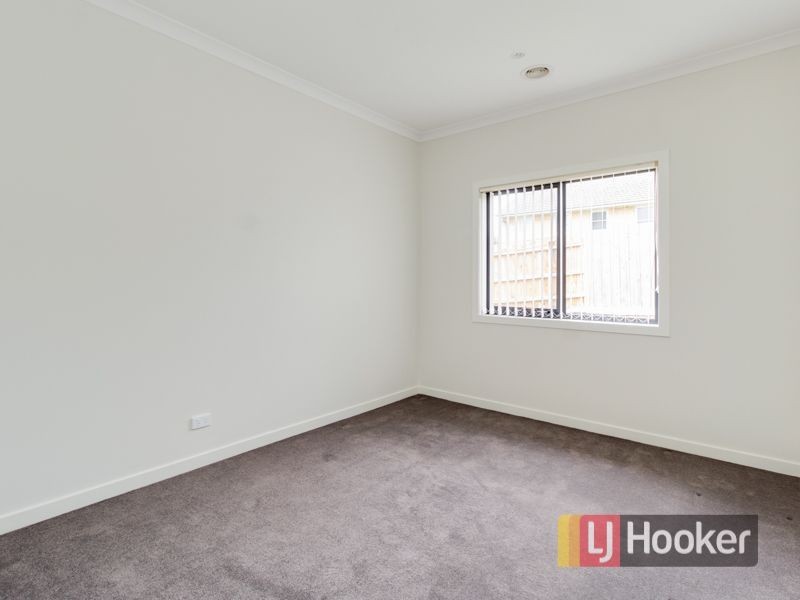 2/151 Doveton Avenue, Doveton VIC 3177
