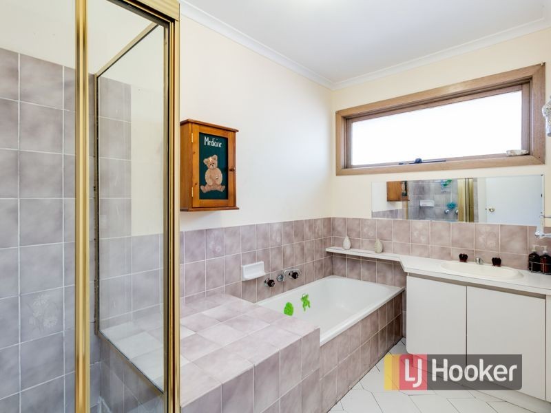 1 Plumpton Court, Endeavour Hills VIC 3802