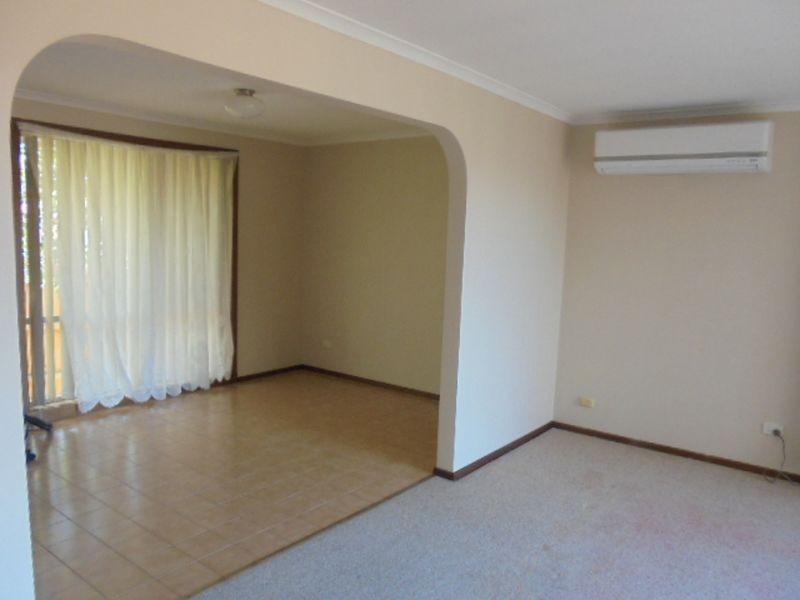 2/41 David Collins Drive, Endeavour Hills VIC 3802