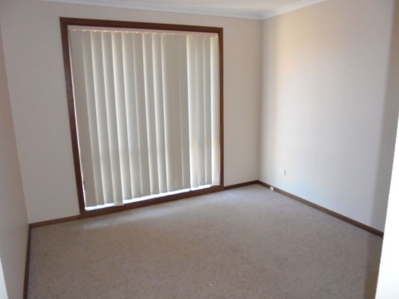 2/41 David Collins Drive, Endeavour Hills VIC 3802