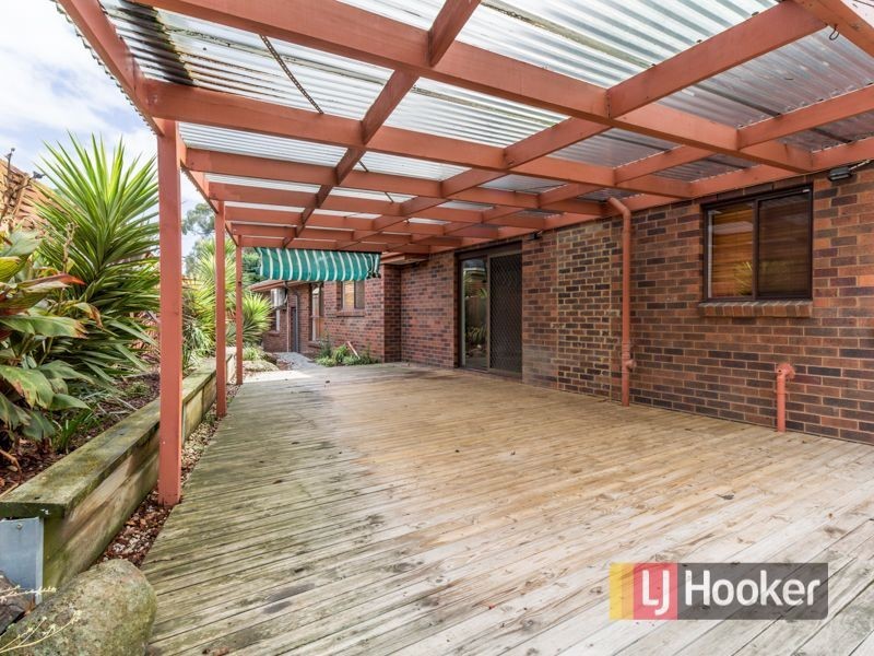 7 Cristata Avenue, Endeavour Hills VIC 3802