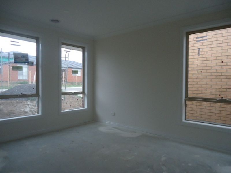 lot 846 Mernoo Avenue, Clyde North VIC 3978