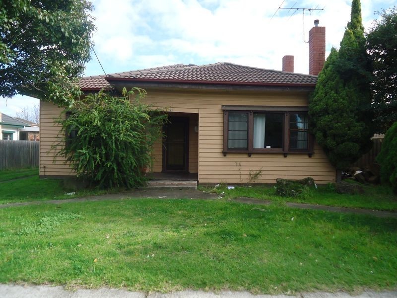 77 Potter Street, Dandenong VIC 3175