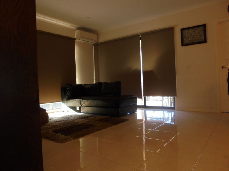 10 Featherbrook Circuit, Cranbourne North VIC 3977