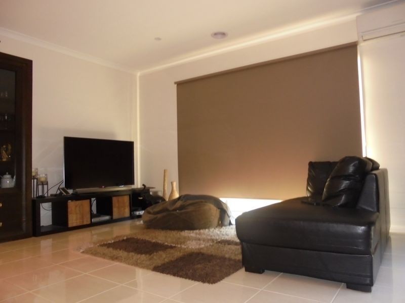 10 Featherbrook Circuit, Cranbourne North VIC 3977