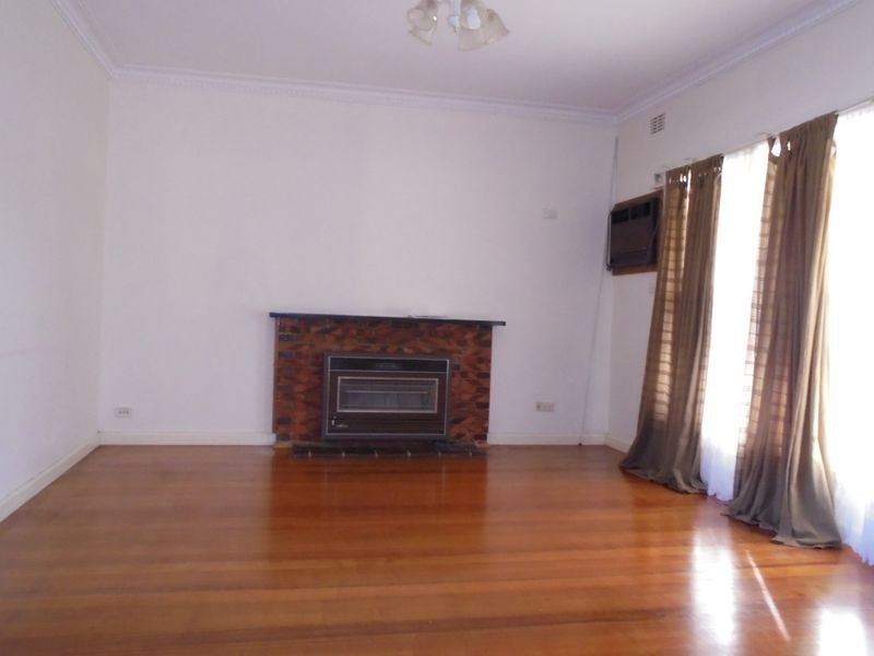 16 Woodlee Street, Dandenong VIC 3175