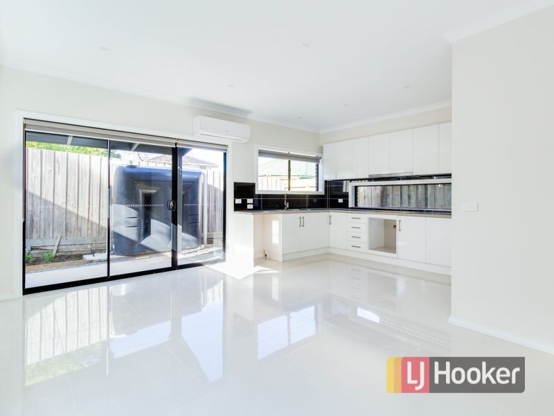 42 Carlisle Road, Hallam VIC 3803