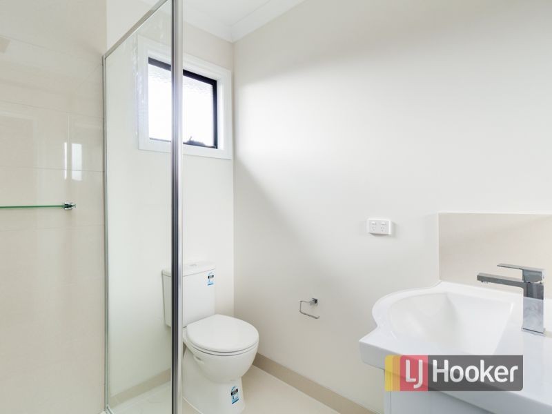 42 Carlisle Road, Hallam VIC 3803