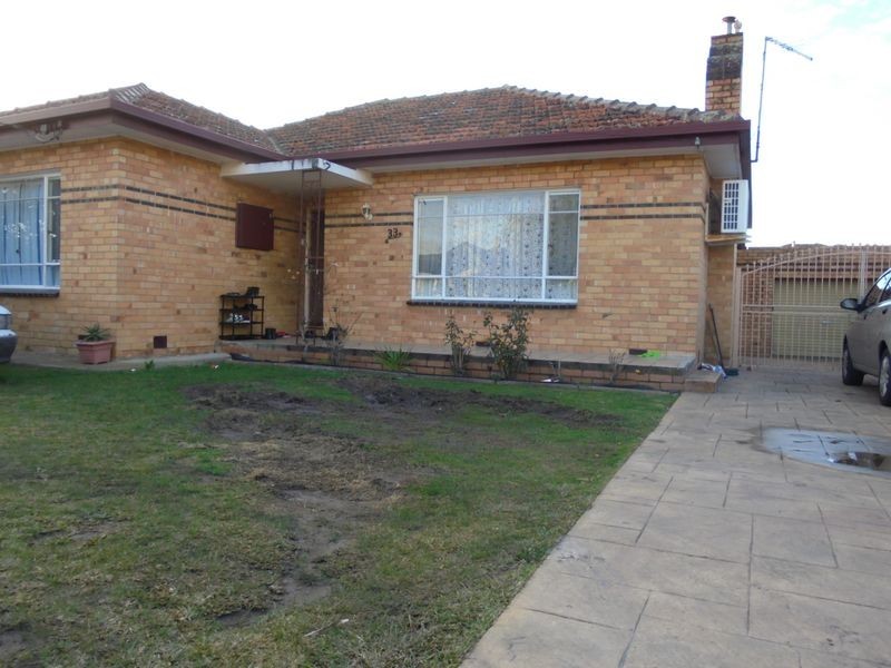 33 Edward Avenue, Dandenong VIC 3175