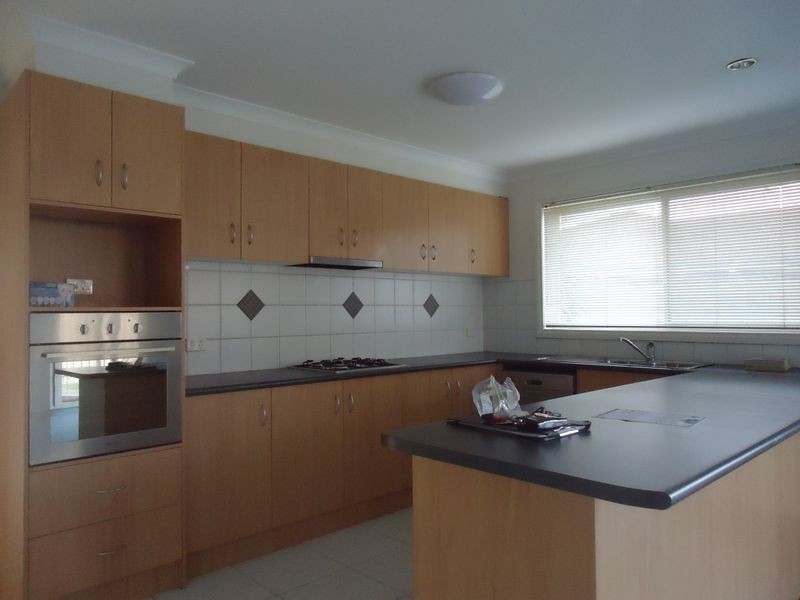 12 Terri Ester Drive, Berwick VIC 3806
