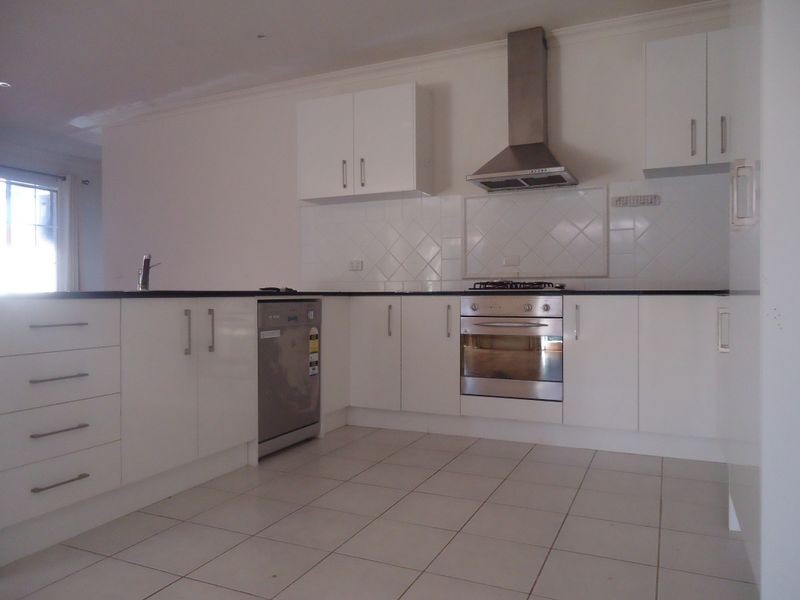2/17 The Ridge West, Knoxfield VIC 3180