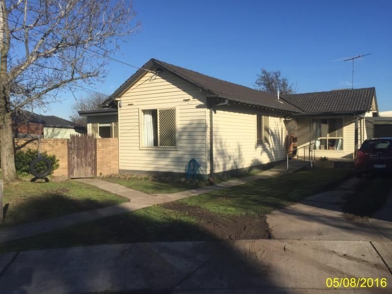 9 Prunus Grove, Doveton VIC 3177