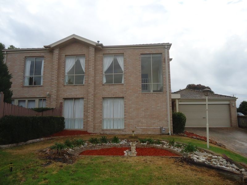 11 Grandview Terrace, Narre Warren South VIC 3805