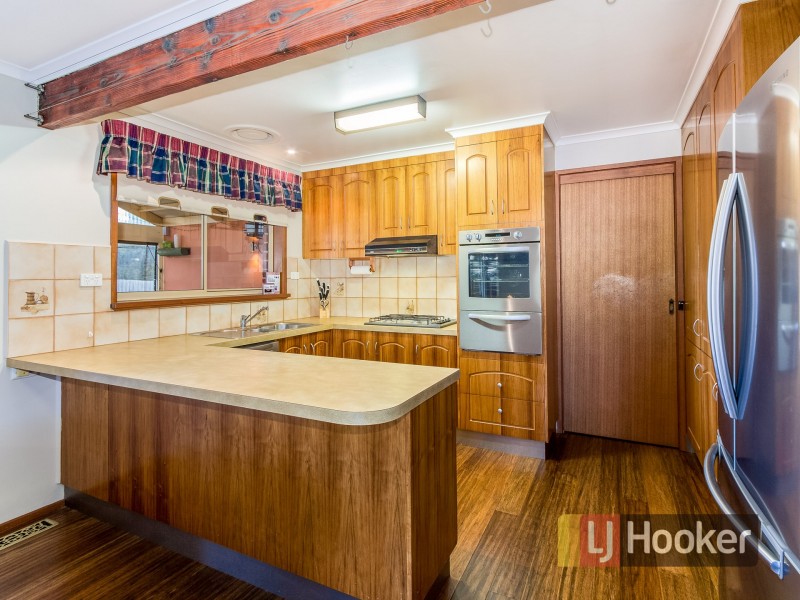 6 Ensay Court, Endeavour Hills VIC 3802