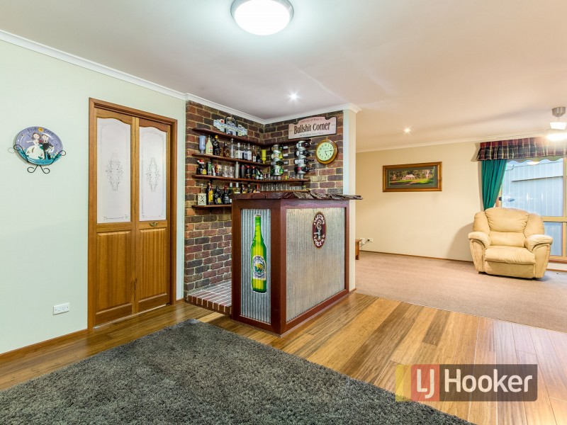 6 Ensay Court, Endeavour Hills VIC 3802