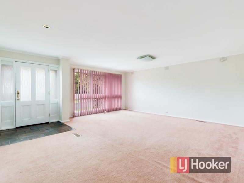 24 RedLeaf Way, Wheelers Hill VIC 3150