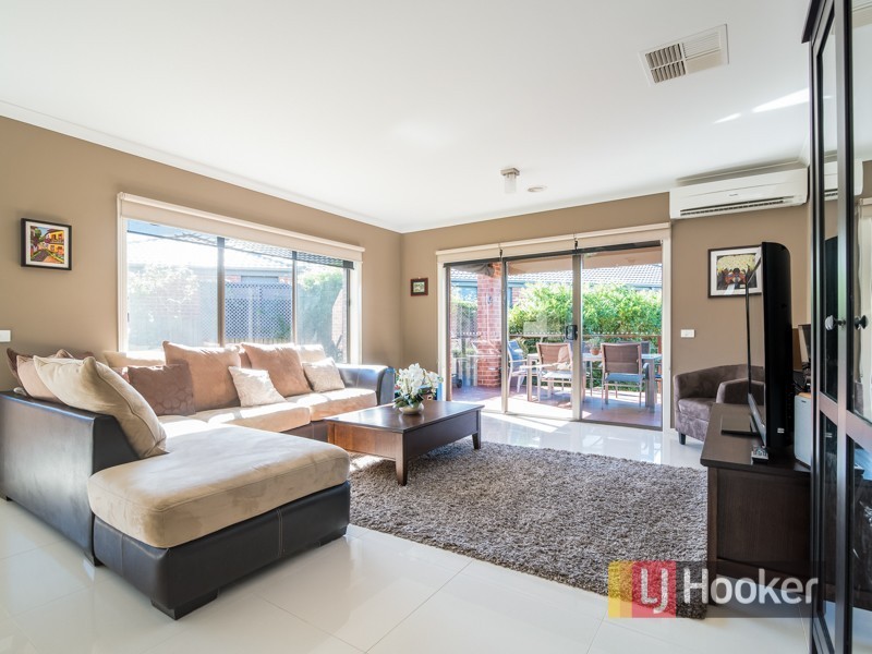8 Brando Court, Endeavour Hills VIC 3802