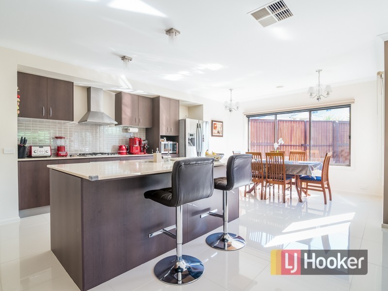 8 Brando Court, Endeavour Hills VIC 3802