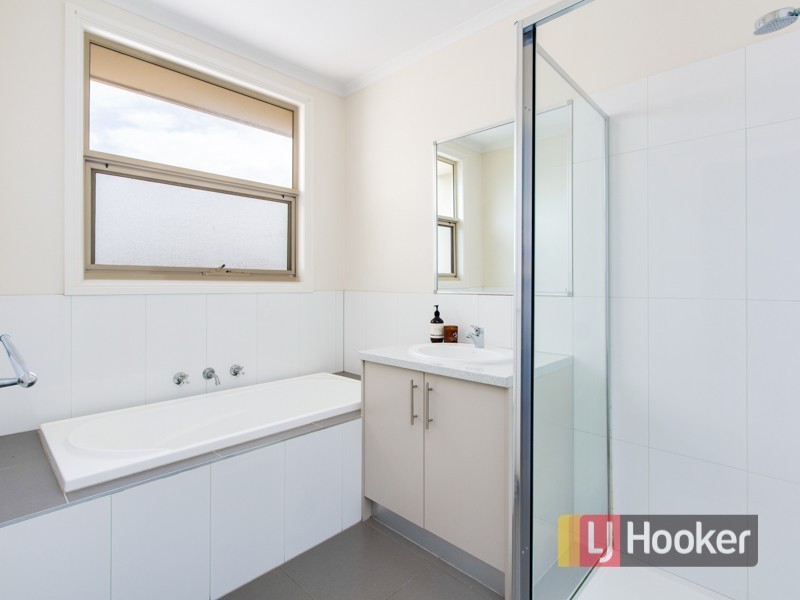 1A Dunvegan Crescent, Dandenong VIC 3175