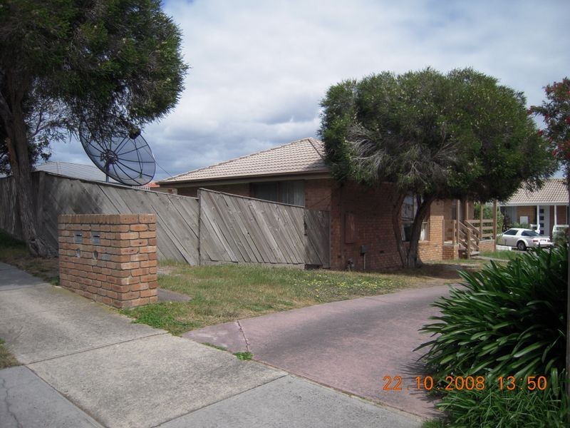 Unit 1/52 Arthur Phillip Drive, Endeavour Hills VIC 3802