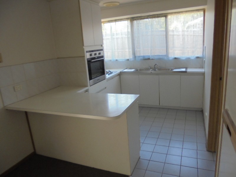 Unit 1/52 Arthur Phillip Drive, Endeavour Hills VIC 3802