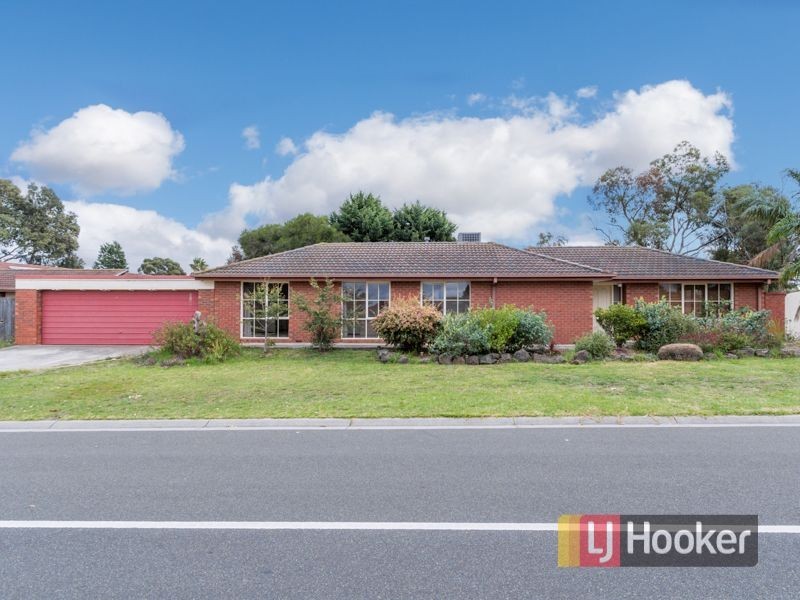 51 Kennington Park Drive, Endeavour Hills VIC 3802