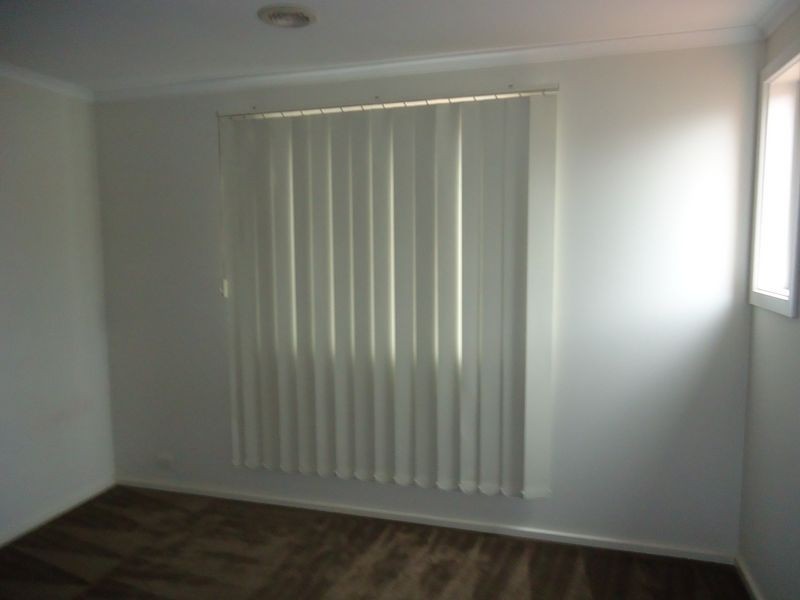 9 Boronia Avenue, Cranbourne VIC 3977