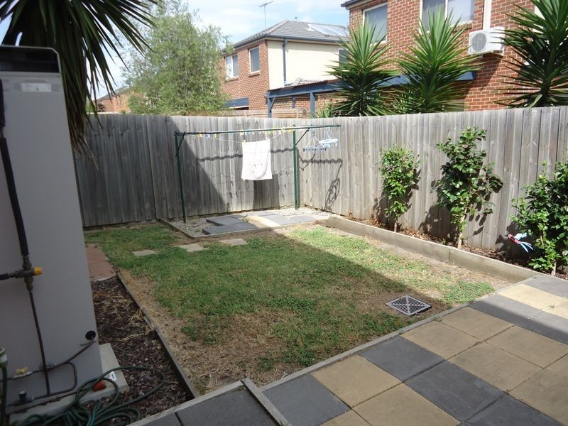 9 Boronia Avenue, Cranbourne VIC 3977