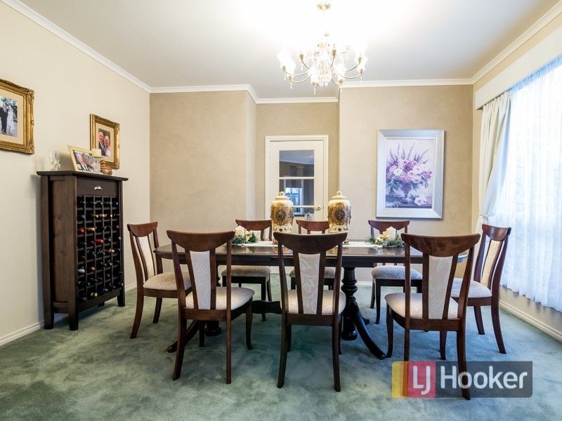 89 Crawley Road, Narre Warren North VIC 3804