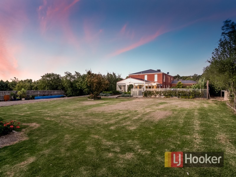 89 Crawley Road, Narre Warren North VIC 3804