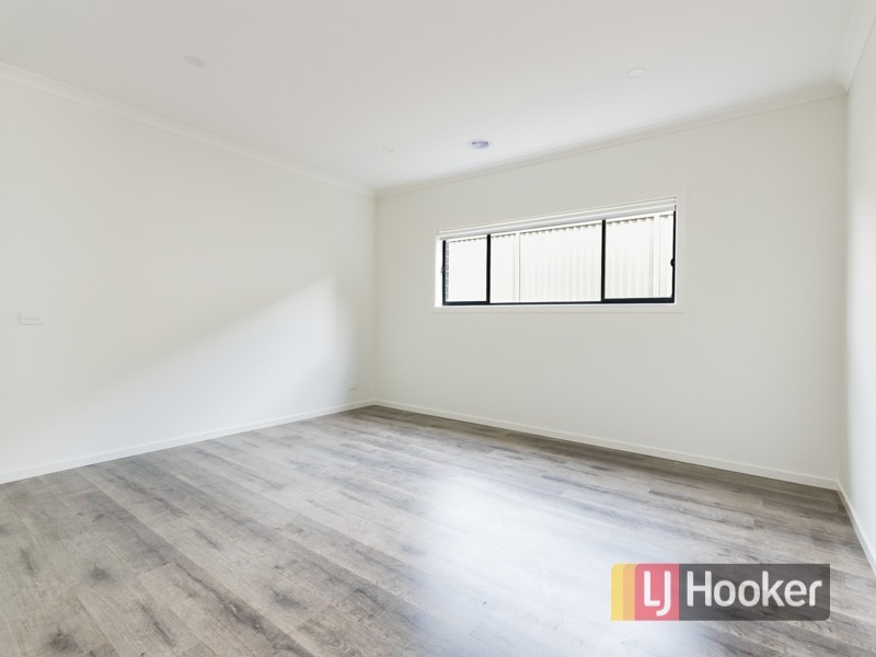 5 Agate Lane, Pakenham VIC 3810